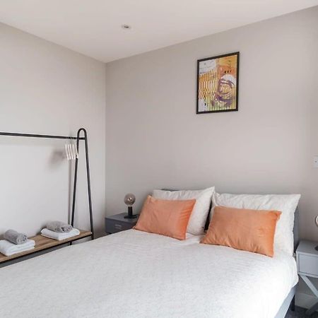 Fantastic 3 Bedroom Manchester Apartment 외부 사진
