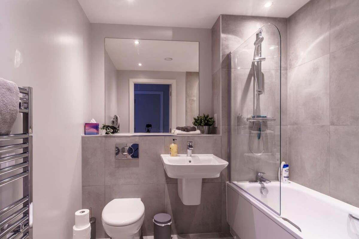 Fantastic 3 Bedroom Manchester Apartment 외부 사진